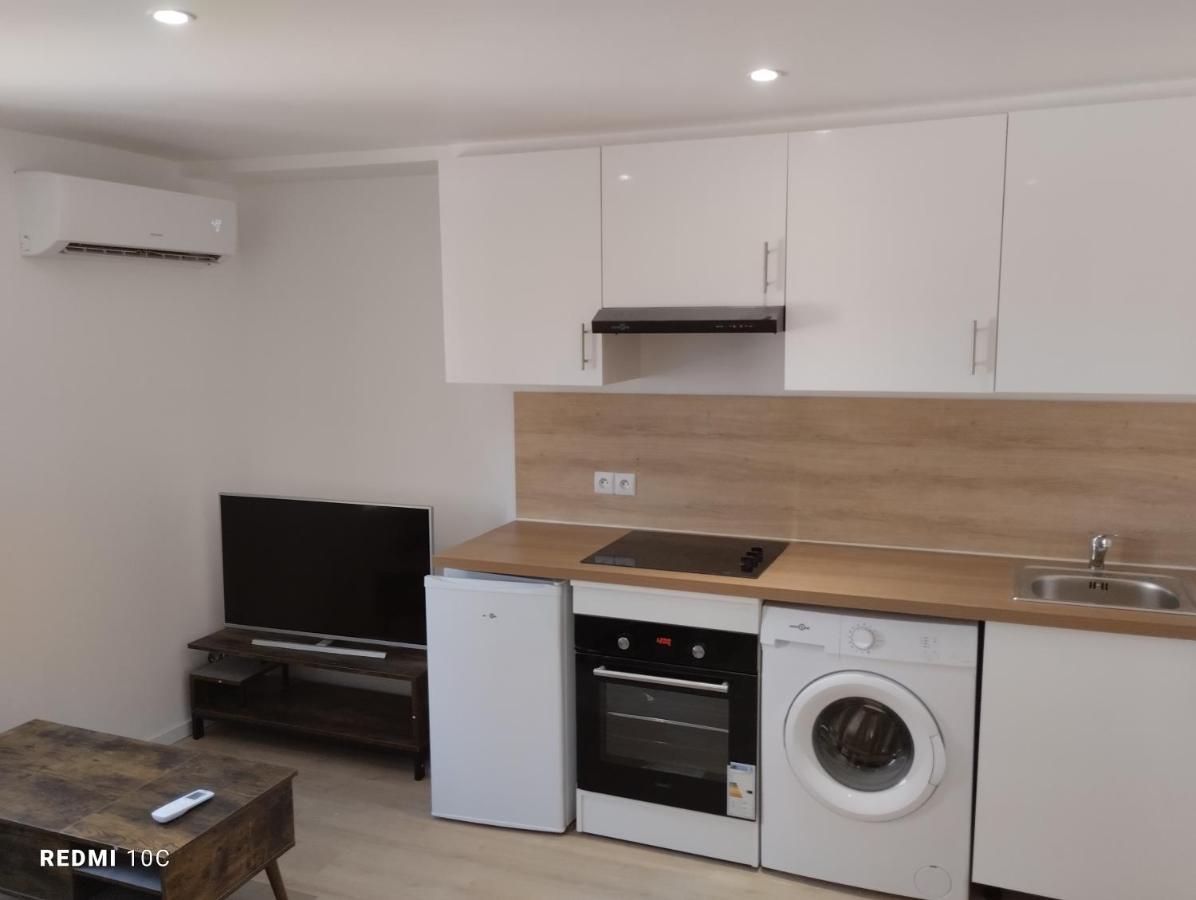 Appartement La Chrysalide à La Crau Extérieur photo