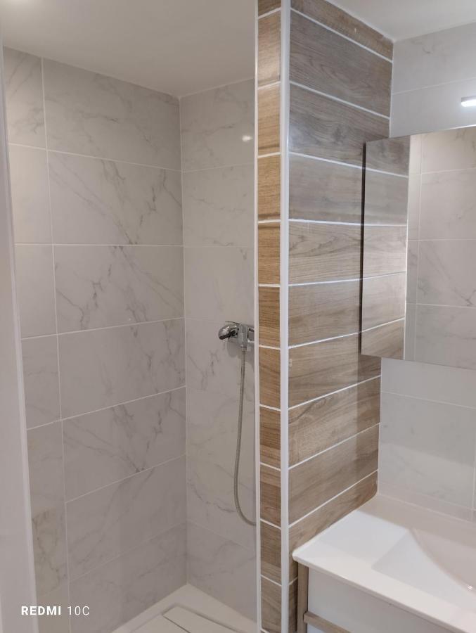 Appartement La Chrysalide à La Crau Extérieur photo