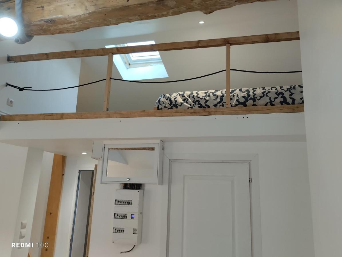 Appartement La Chrysalide à La Crau Extérieur photo